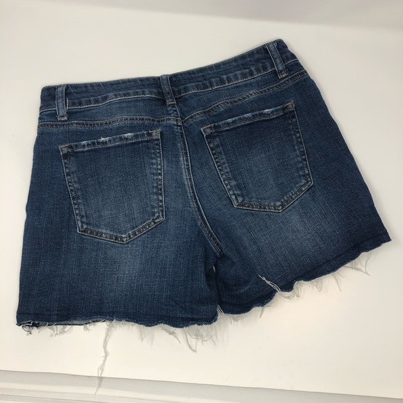 MAURICES  Distressed Button Fly Cut-off’s, SZ 5/6 - Picture 2 of 6